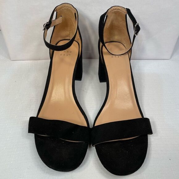 BLACK SUEDE OPEN TOE ANKLE STRAP 2.5” BLOCK HEEL by A NEW DAY SIZE 8.5 - Picture 1 of 6